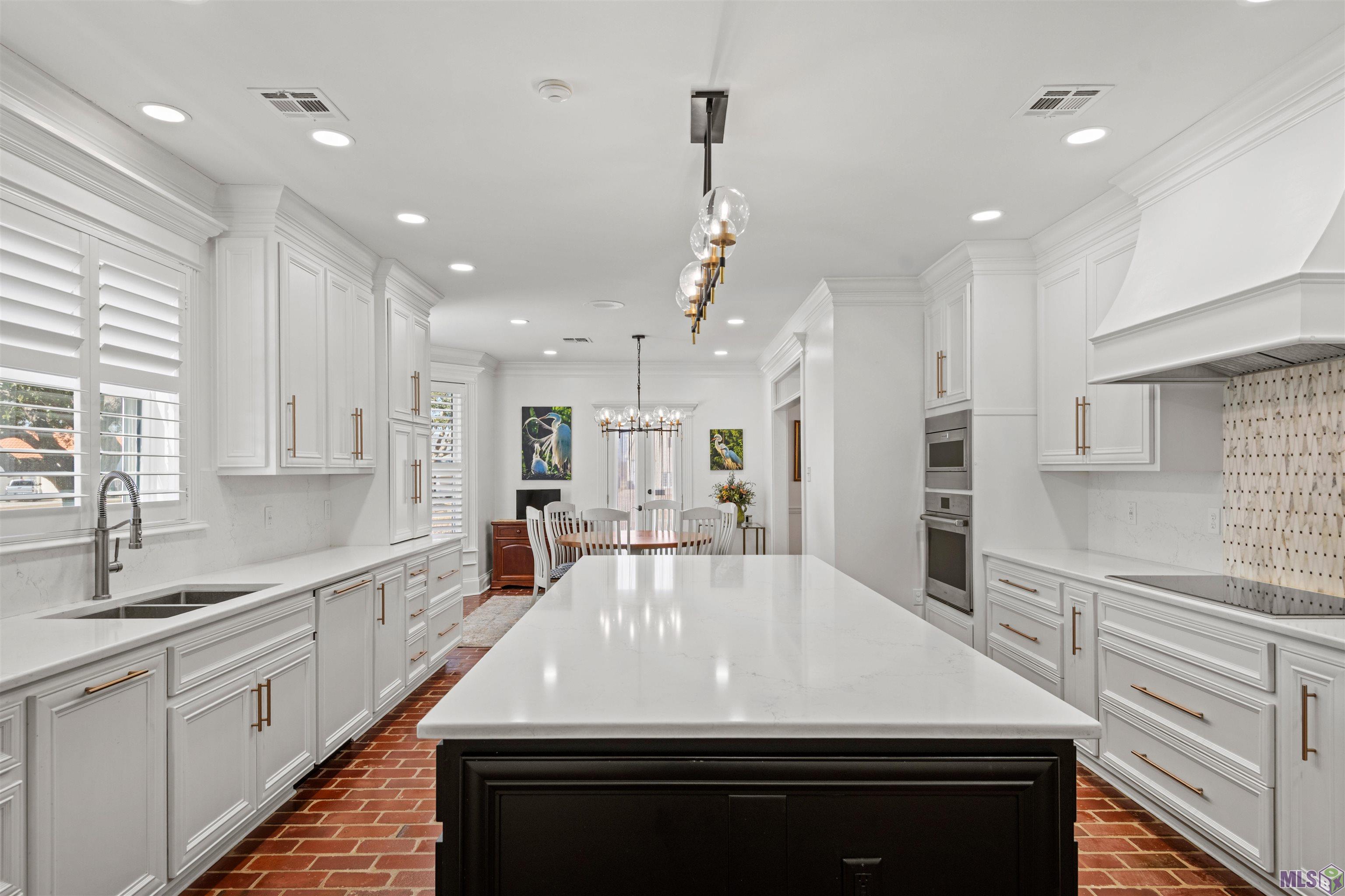 107 Talbot Drive Houma, LA 70360 - Photo 7 of 59