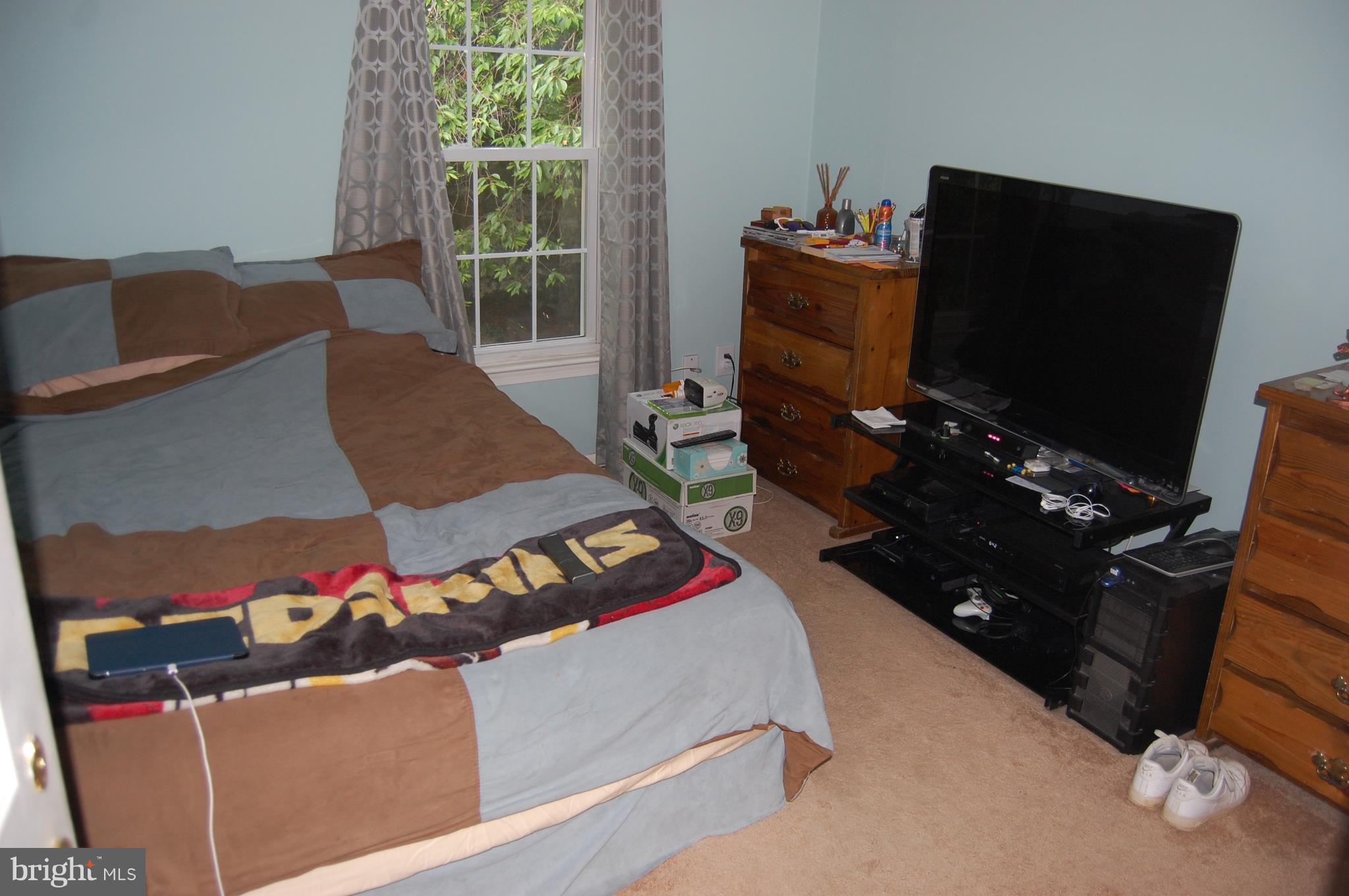 306 Crescendo Way Silver Spring, MD 20901 - Photo 12 of 18 Bedroom