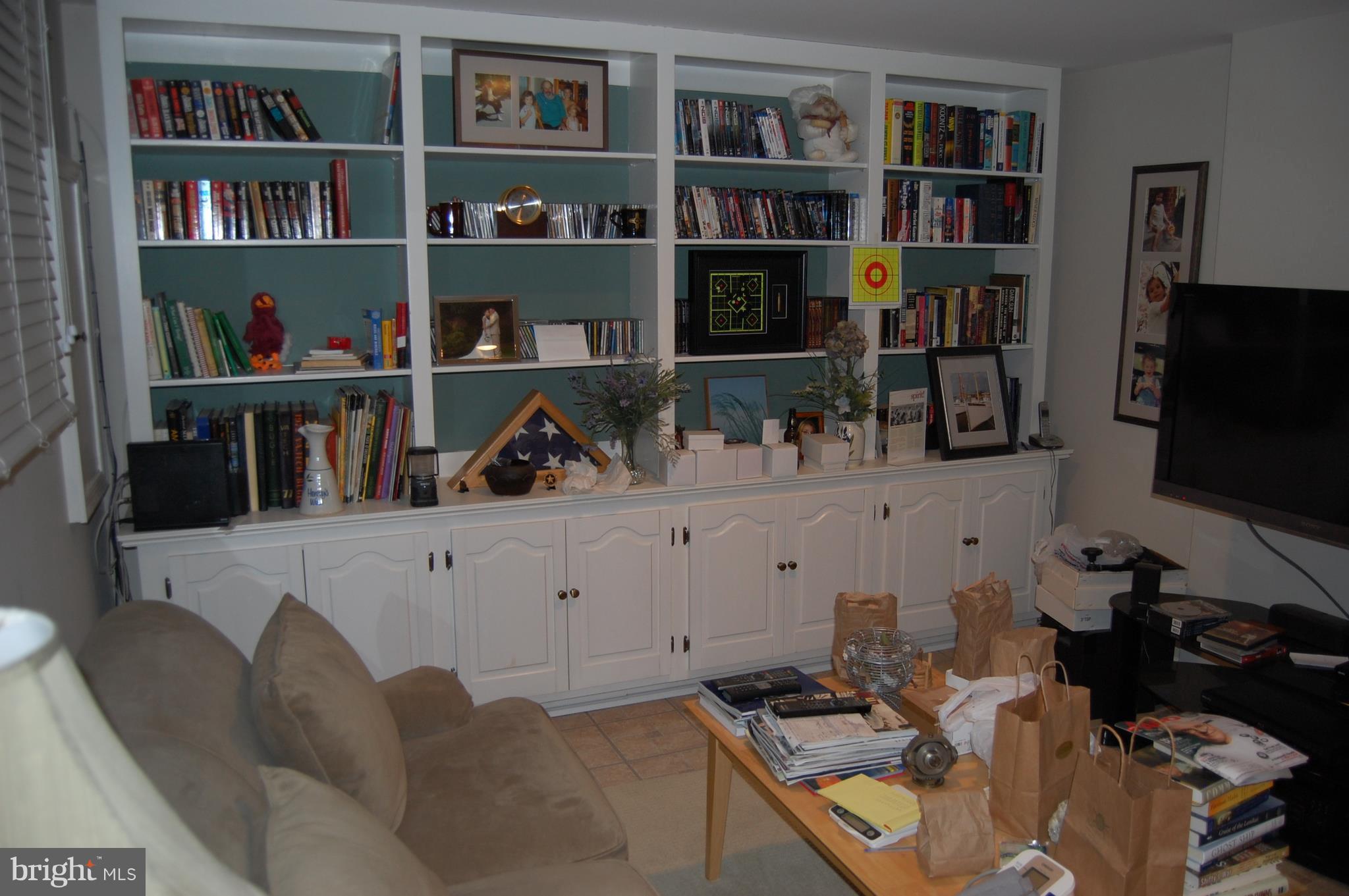 306 Crescendo Way Silver Spring, MD 20901 - Photo 14 of 18 Family Room