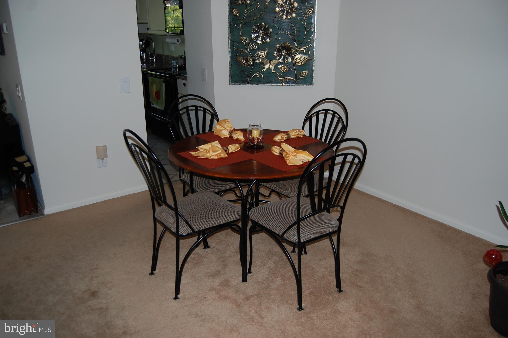 306 Crescendo Way Silver Spring, MD 20901 - Photo 5 of 18 Dining Room
