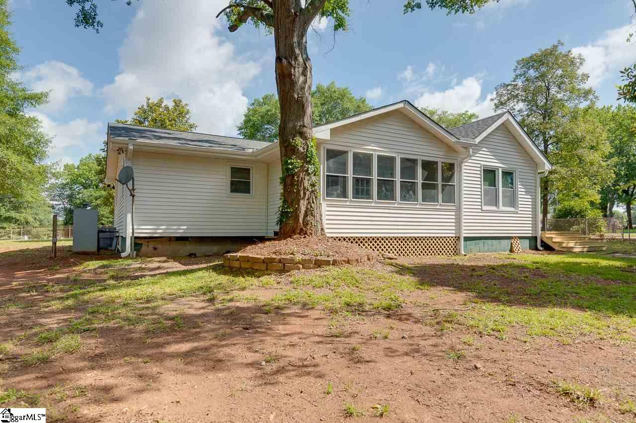 102 Pine Ridge Drive Greer, SC 29651 - Photo 29 of 33 Gallery Image 29