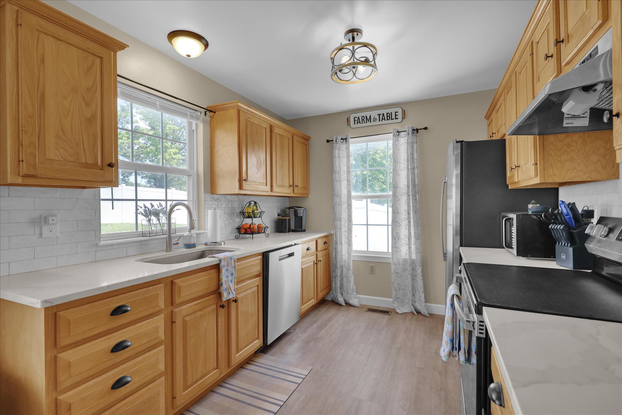 4031 River Road Reading, PA 19605 - Photo 16 of 37 Kitchen