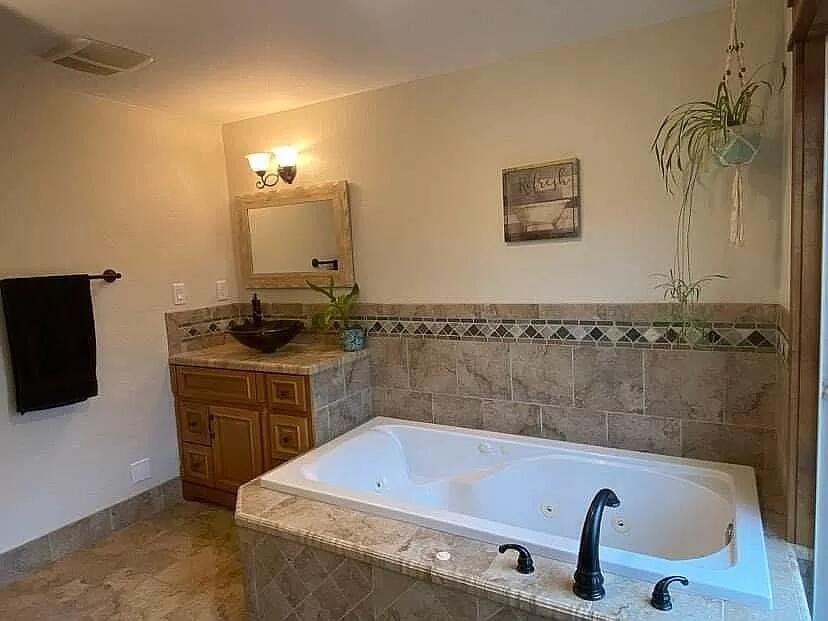 68593 Ridge Road North Bend, OR 97459 - Photo 15 of 53 7