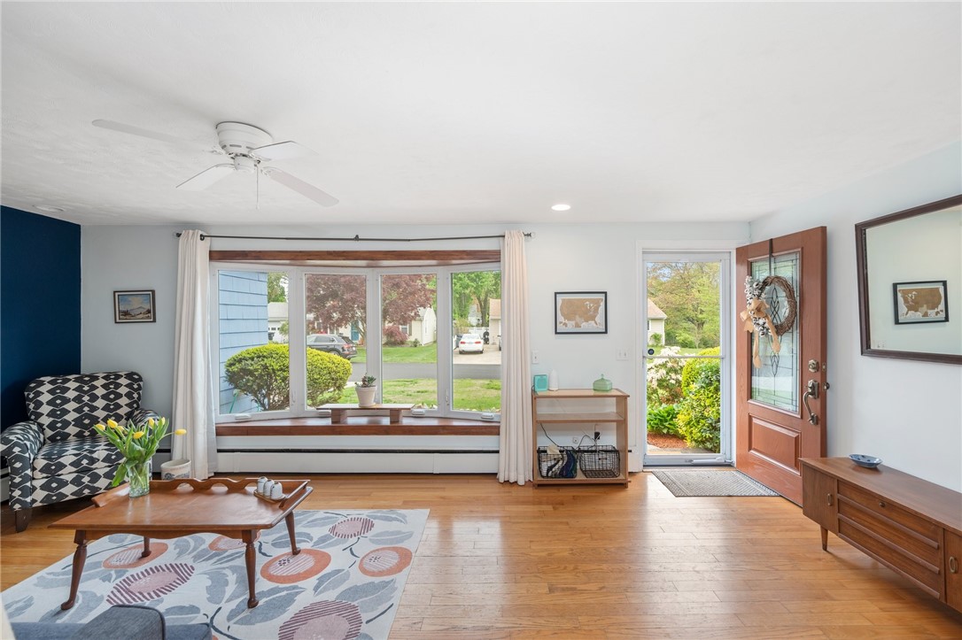 184 Mill Cove Road Warwick, RI 02889 - Photo 3 of 34