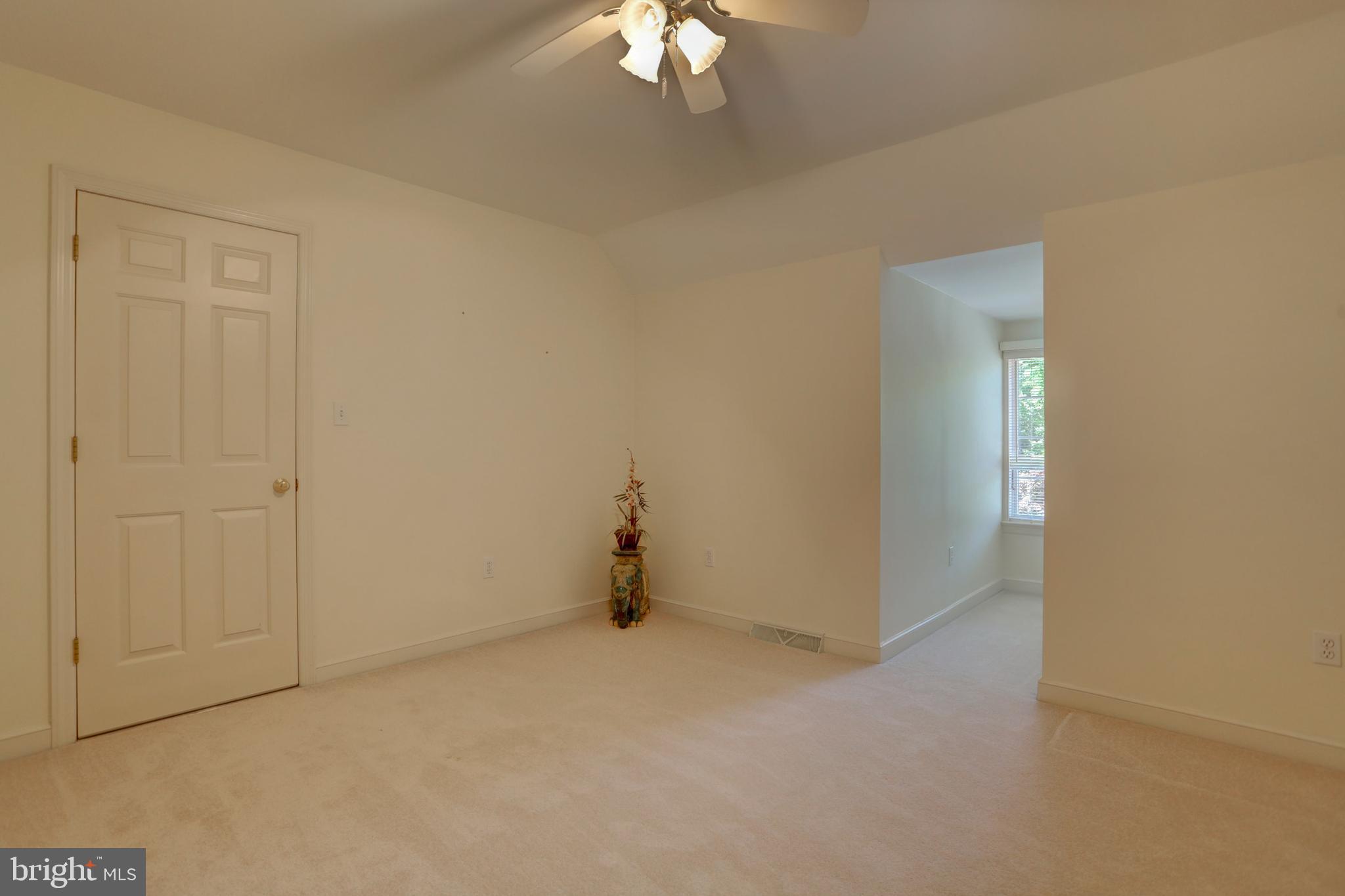 16 Deerfield Road Lancaster, PA 17603 - Photo 40 of 56 upstairs bedroom 2