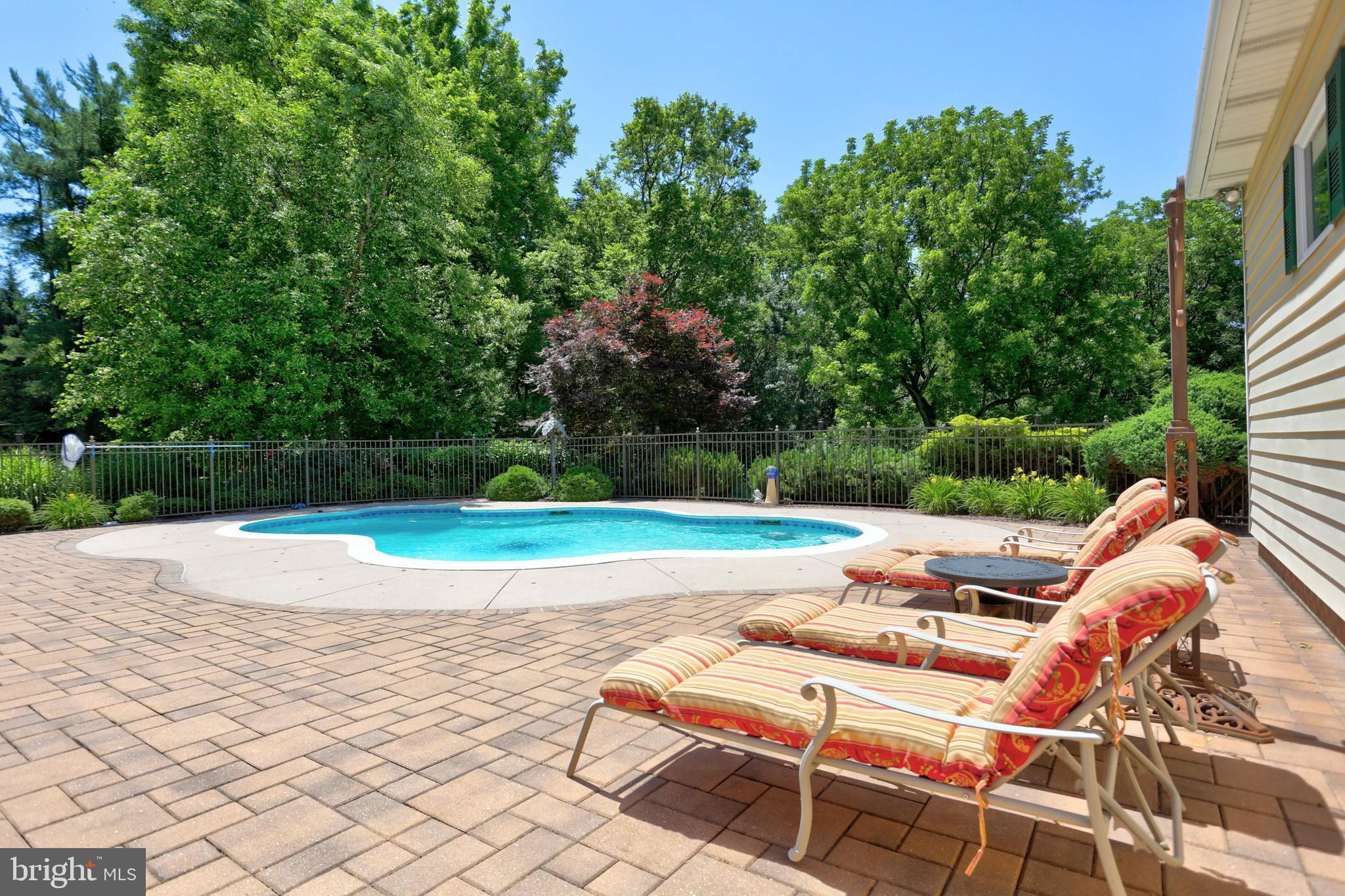 16 Deerfield Road Lancaster, PA 17603 - Photo 47 of 56 Gallery Image 47