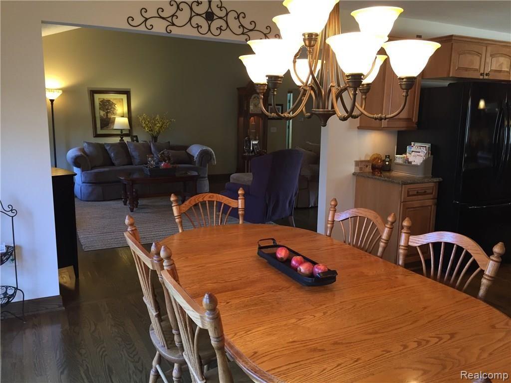 2112 Kennedy Drive Rochester, MI 48309 - Photo 10 of 47 IMG_0236.JPG