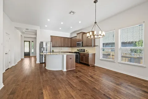 $549,000 | 22209 Cross Timbers Bend, Lago Vista, TX 78645