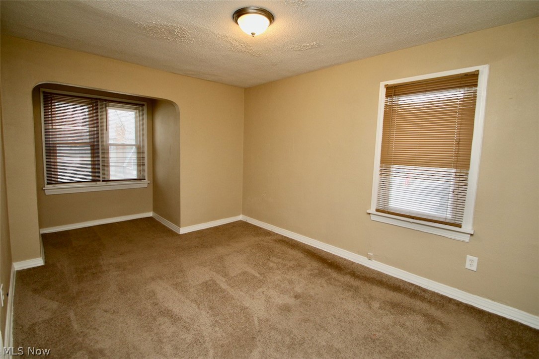 1139 Plainfield Road Cleveland, OH 44121 - Photo 24 of 34 Gallery Image 24