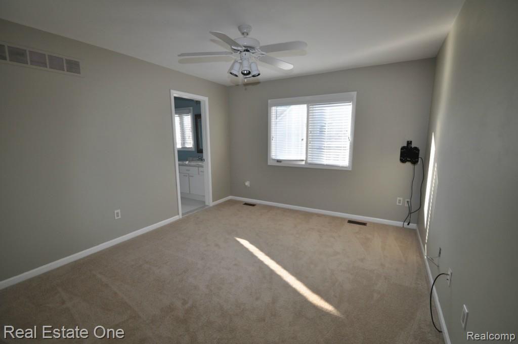 1847 Haverhill Drive Rochester, MI 48306 - Photo 20 of 36 20.jpg