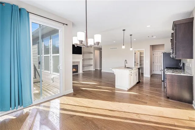 $525,000 | 9213 Kenton Street, Lenexa, KS 66227