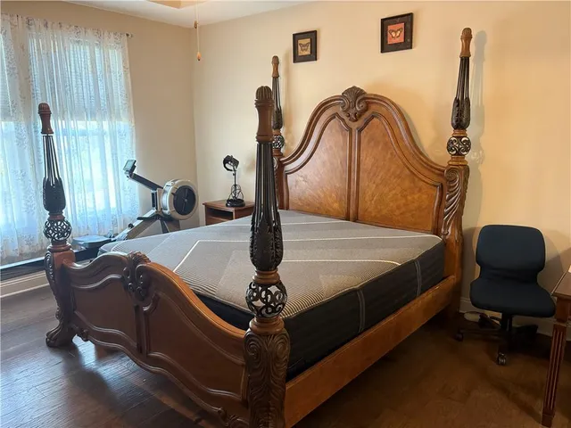 $525,000 | 9213 Kenton Street, Lenexa, KS 66227