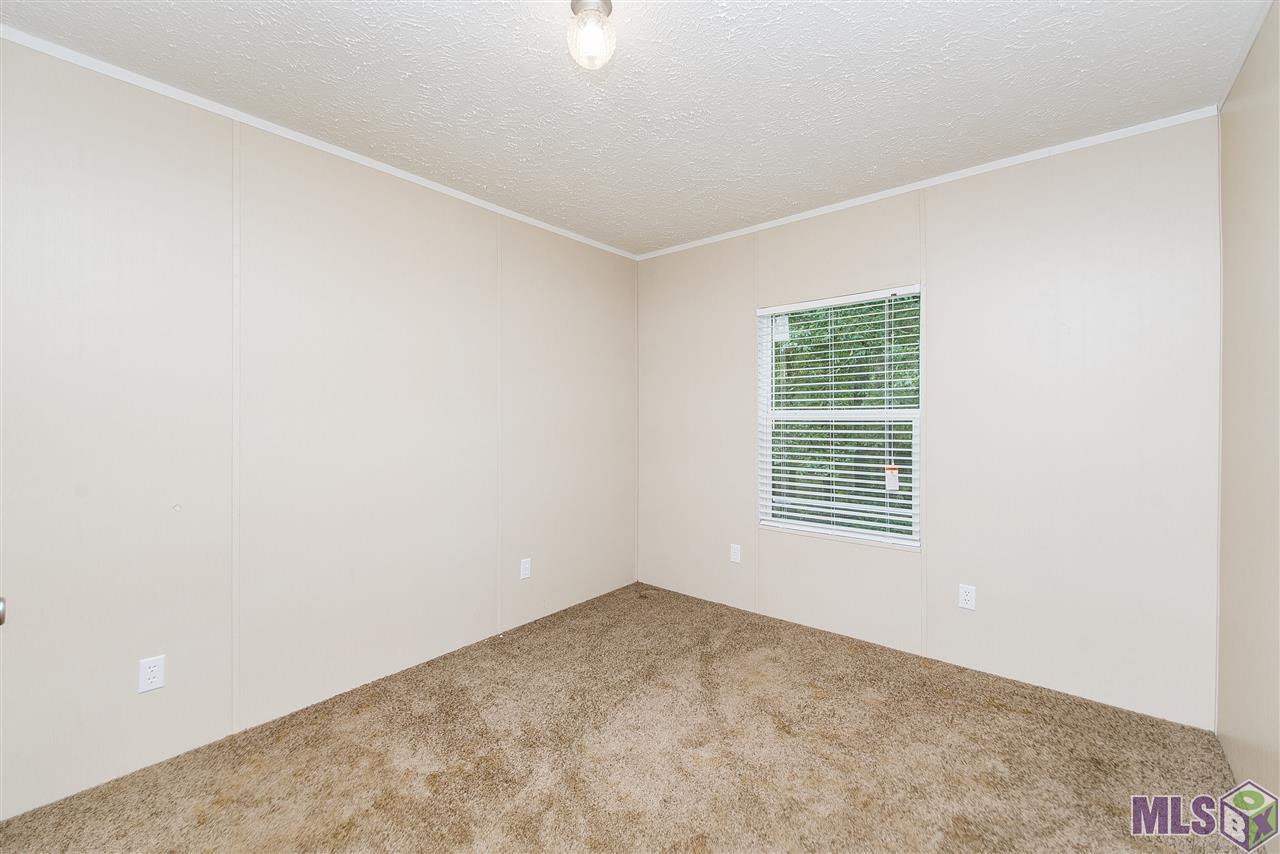 28320 Marie Hutchinson Road Springfield, LA 70462 - Photo 12 of 21