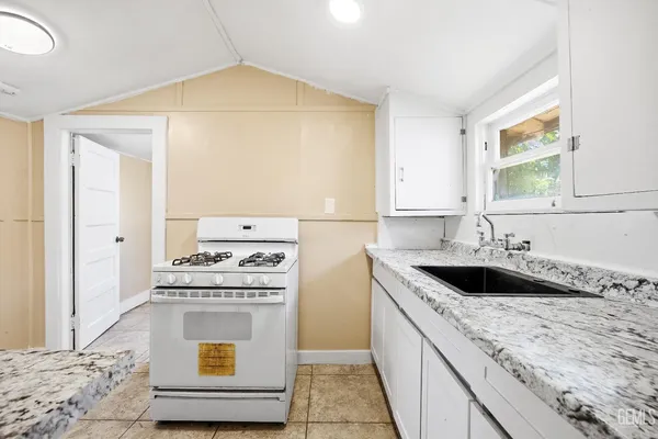 $189,000 | Undisclosed Address, Bakersfield, CA 93305