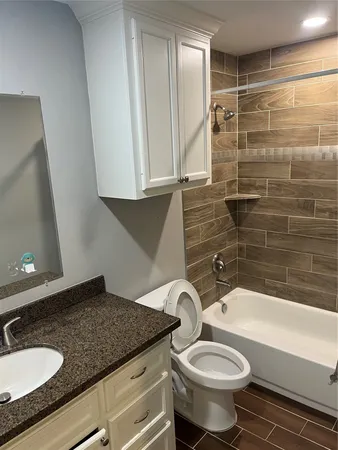 $1,300 | 18222 Bonnie Alice Drive, Unit A, Montgomery, TX 77316