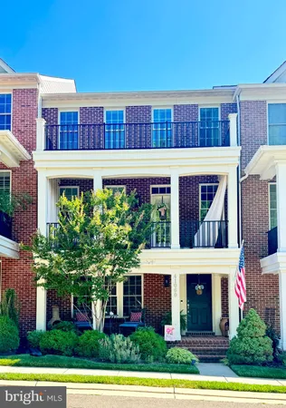 $765,000 | 41060 Dorati Square, Leesburg, VA 20175