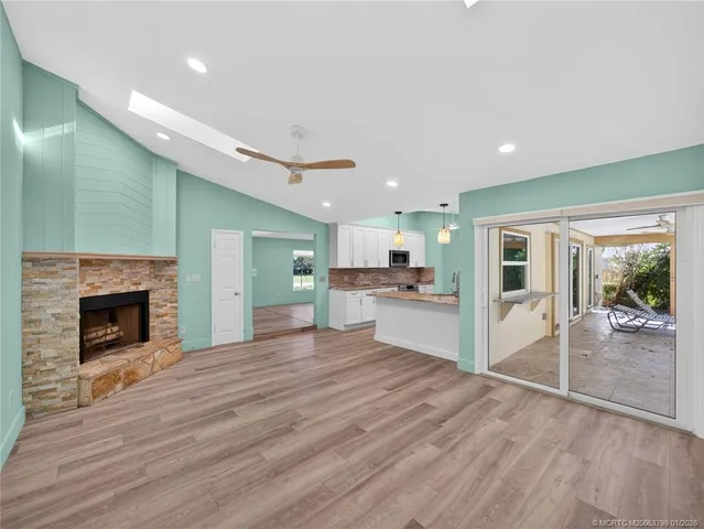 $4,000 | 3055 Southeast Glasgow Drive, Stuart, FL 34997