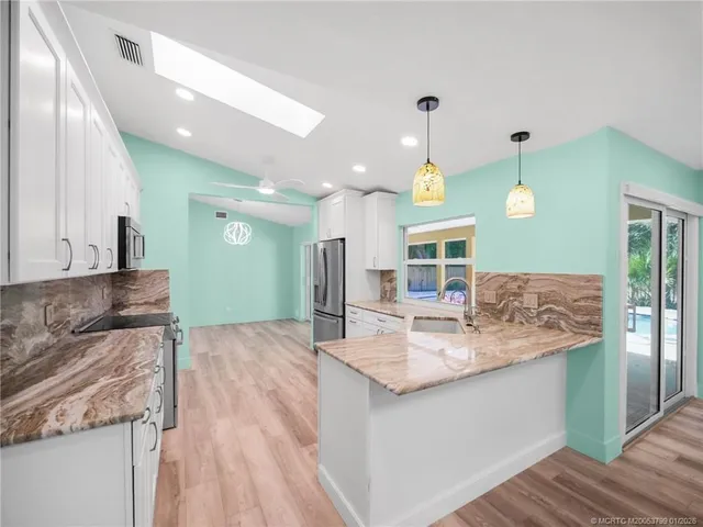 $4,000 | 3055 Southeast Glasgow Drive, Stuart, FL 34997