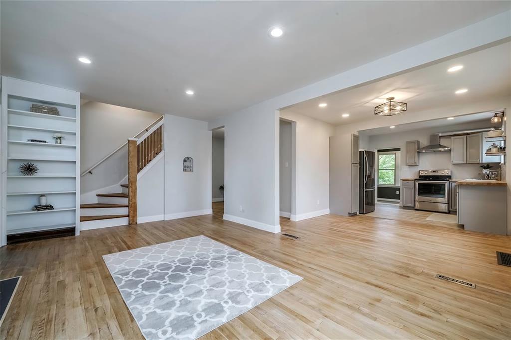 2111 Brodhead Road Aliquippa, PA 15001 - Photo 5 of 25 Gallery Image 5