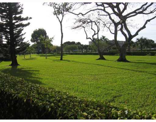 217 Mansfield East, Unit 217F Boca Raton, FL 33434 - Photo 3 of 7 Additional Photo