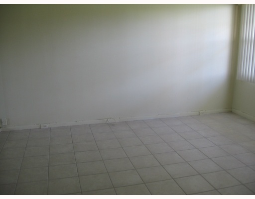 217 Mansfield East, Unit 217F Boca Raton, FL 33434 - Photo 5 of 7 Additional Photo