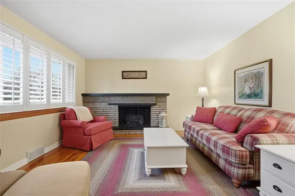 $325,000 | 401 Clair Drive, Pittsburgh, PA 15241