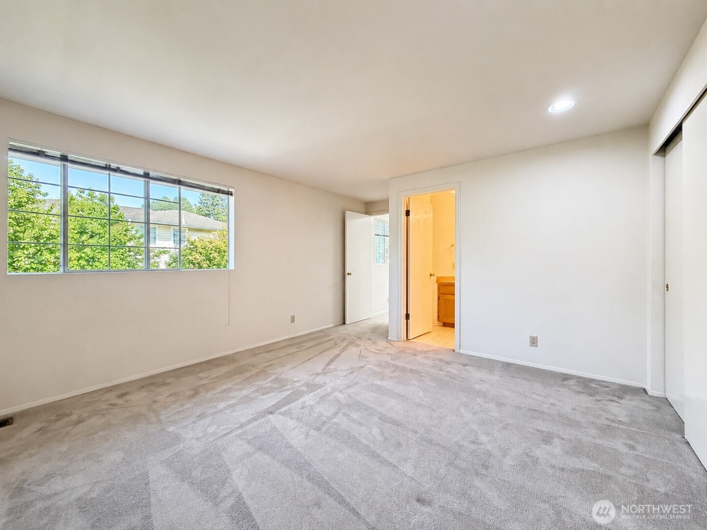 2009 Mill Pointe Drive Southeast Bothell, WA 98012 - Photo 37 of 40