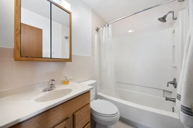 $212,000 | 1993 Meadow Drive, Beloit, WI 53511