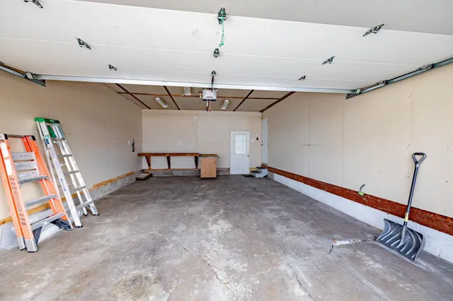 $212,000 | 1993 Meadow Drive, Beloit, WI 53511