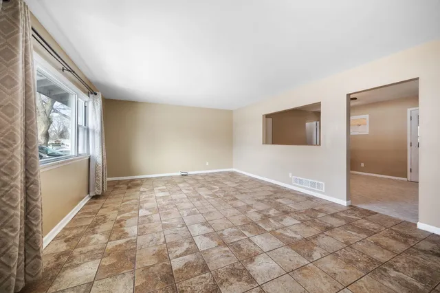 $212,000 | 1993 Meadow Drive, Beloit, WI 53511