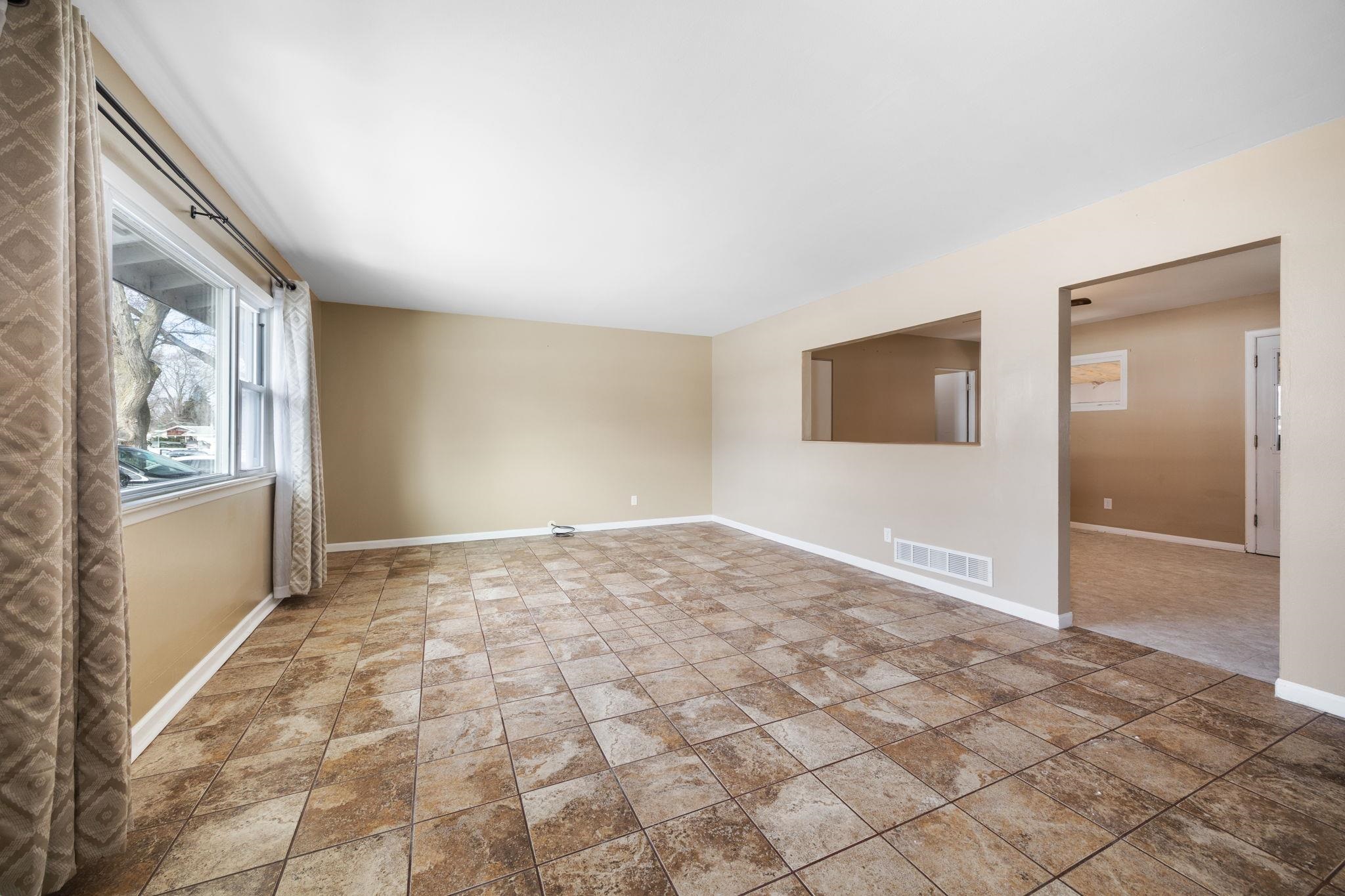 1993 Meadow Drive Beloit, WI 53511 - Photo 9 of 52