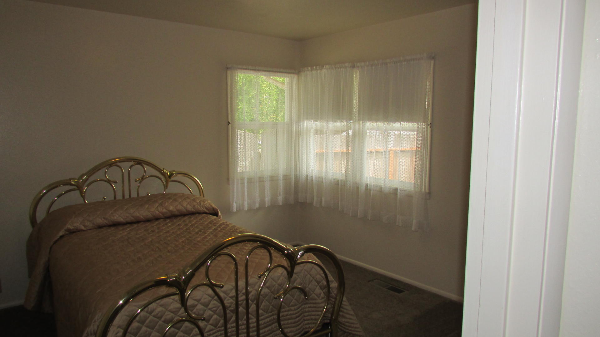 145 South Fern Street Rio Dell, CA 95562 - Photo 6 of 22