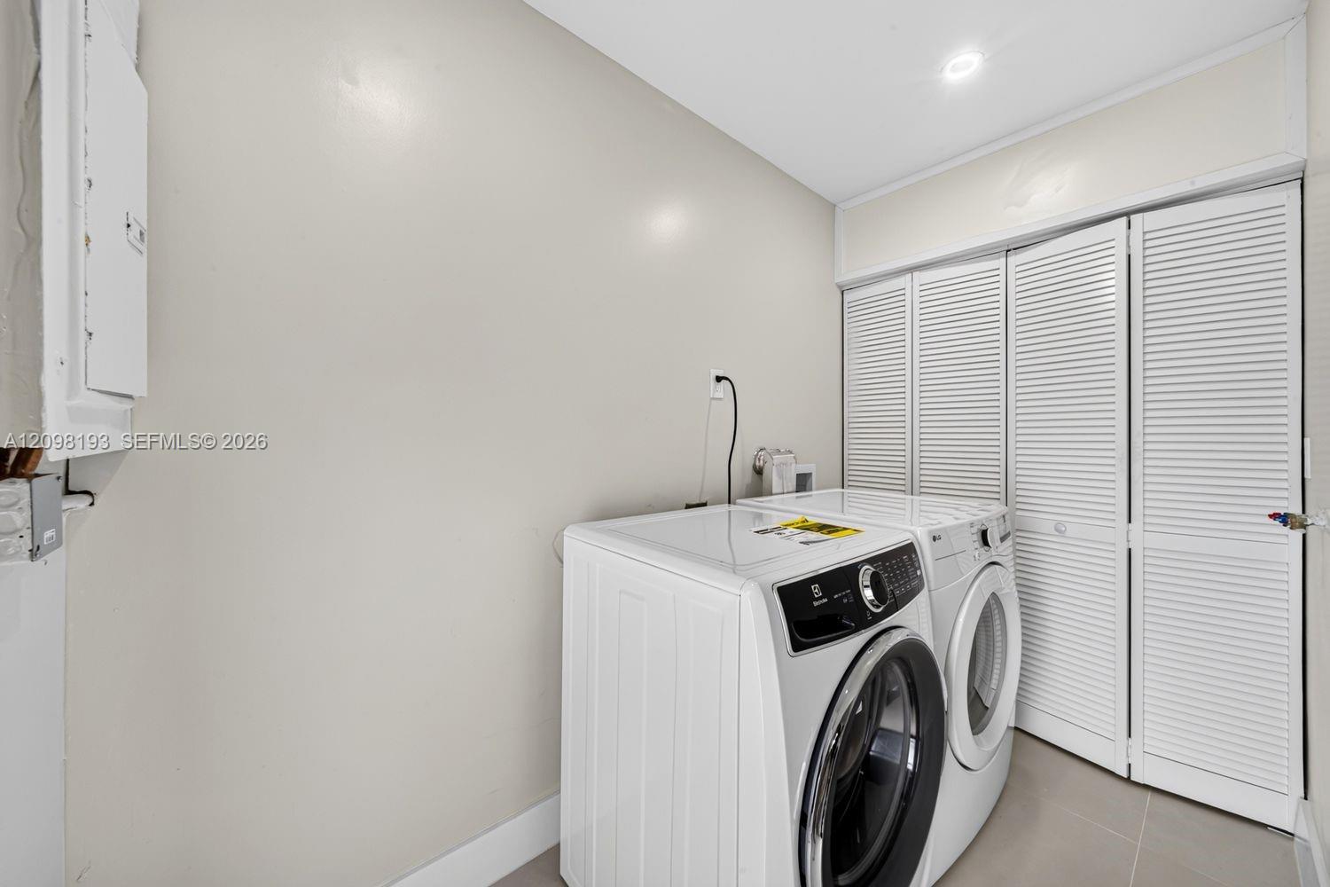 2216 Southwest 62nd Avenue Miami, FL 33155 - Photo 21 of 29 Gallery Image 21