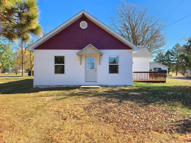 $214,000 | 300 Central Avenue South, Park Rapids, MN 56470