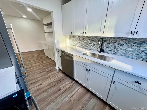 $269,500 | 2449 I Union Boulevard, Unit 34A, Islip, NY 11751