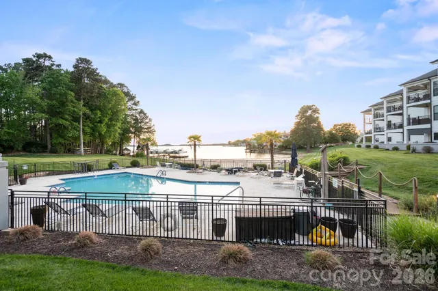 $739,900 | 17810 Half Moon Lane, Unit L, Cornelius, NC 28031