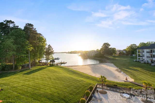 $739,900 | 17810 Half Moon Lane, Unit L, Cornelius, NC 28031