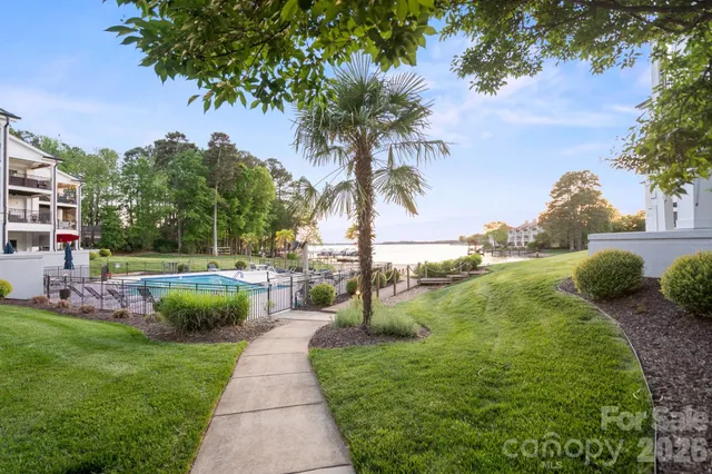 $739,900 | 17810 Half Moon Lane, Unit L, Cornelius, NC 28031