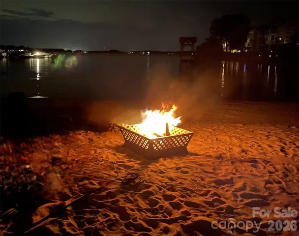 $739,900 | 17810 Half Moon Lane, Unit L, Cornelius, NC 28031