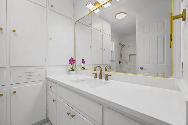 $414,900 | 5500 Stuart Circle, Austin, TX 78721