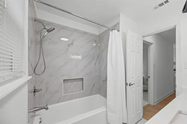 $414,900 | 5500 Stuart Circle, Austin, TX 78721