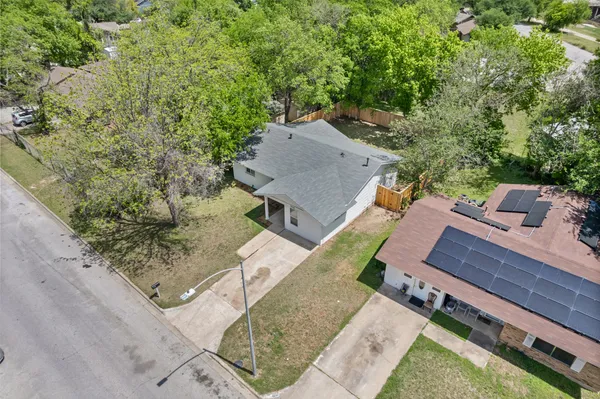 $414,900 | 5500 Stuart Circle, Austin, TX 78721