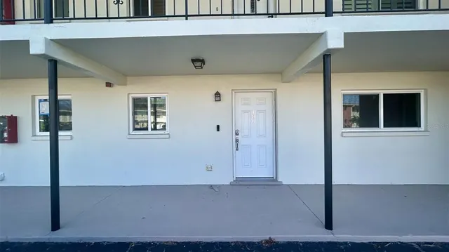 $138,000 | 4570 Overlook Drive Northeast, Unit 180, St. Petersburg, FL 33703