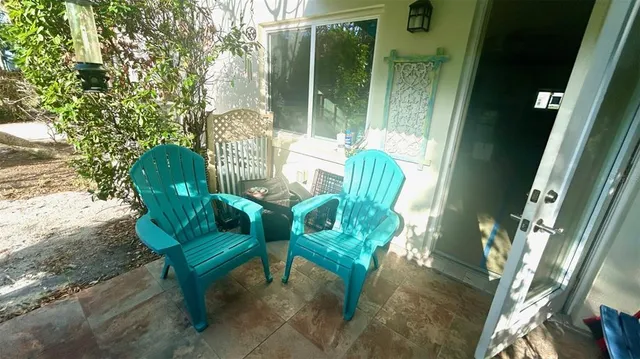 $138,000 | 4570 Overlook Drive Northeast, Unit 180, St. Petersburg, FL 33703