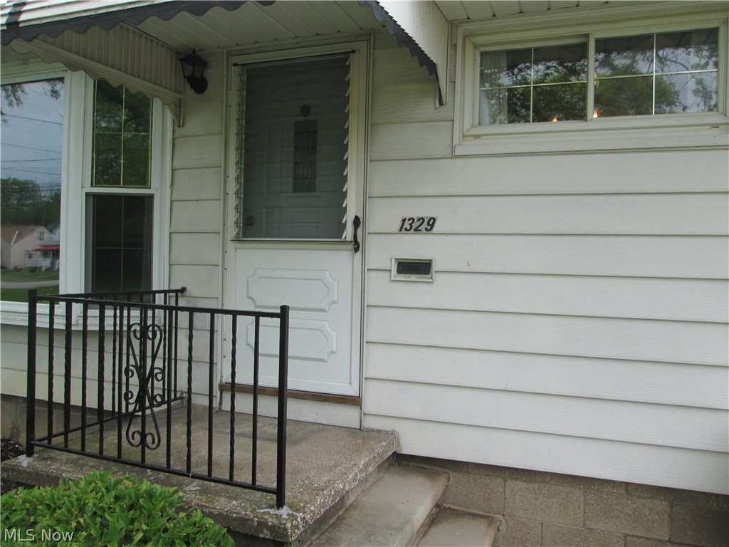 1329 Root Road Lorain, OH 44052 - Photo 25 of 26
