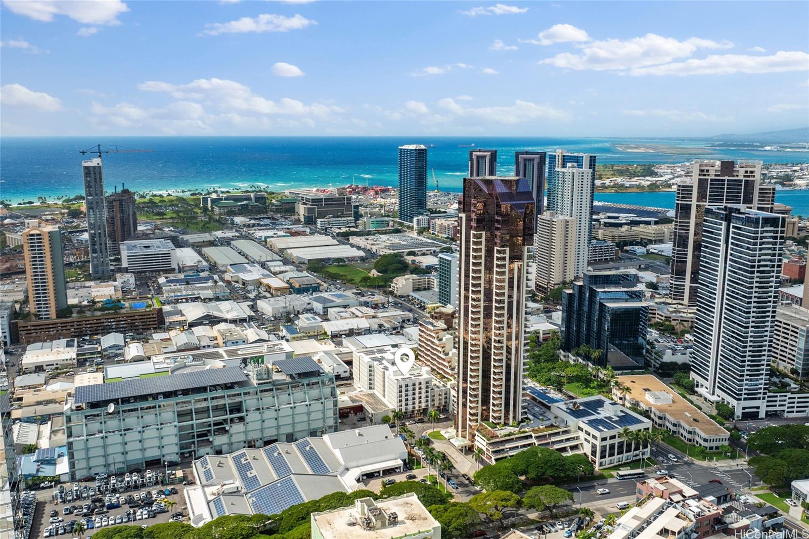 803 Waimanu Street, Unit 702 Honolulu, HI 96813 - Photo 17 of 19 a view of a city