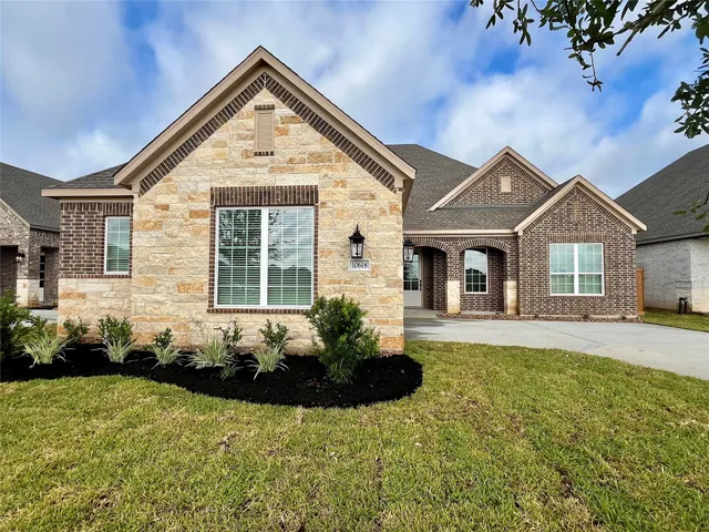 $3,330 | 10618 Sutter Crk Drive, Iowa Colony, TX 77583