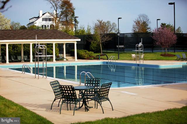 8405 Charmed Days Laurel, MD 20723 - Photo 41 of 44 Pool