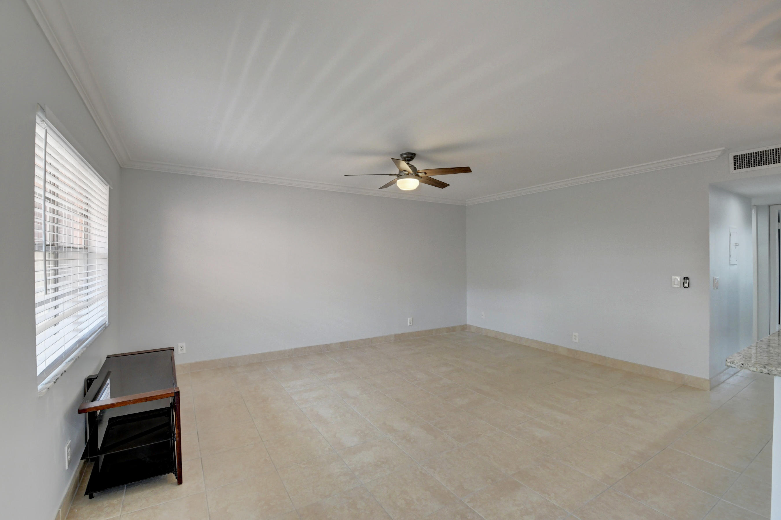 38 Normandy A Delray Beach, FL 33484 - Photo 6 of 32 06_dsc_9323_4_5_6_7