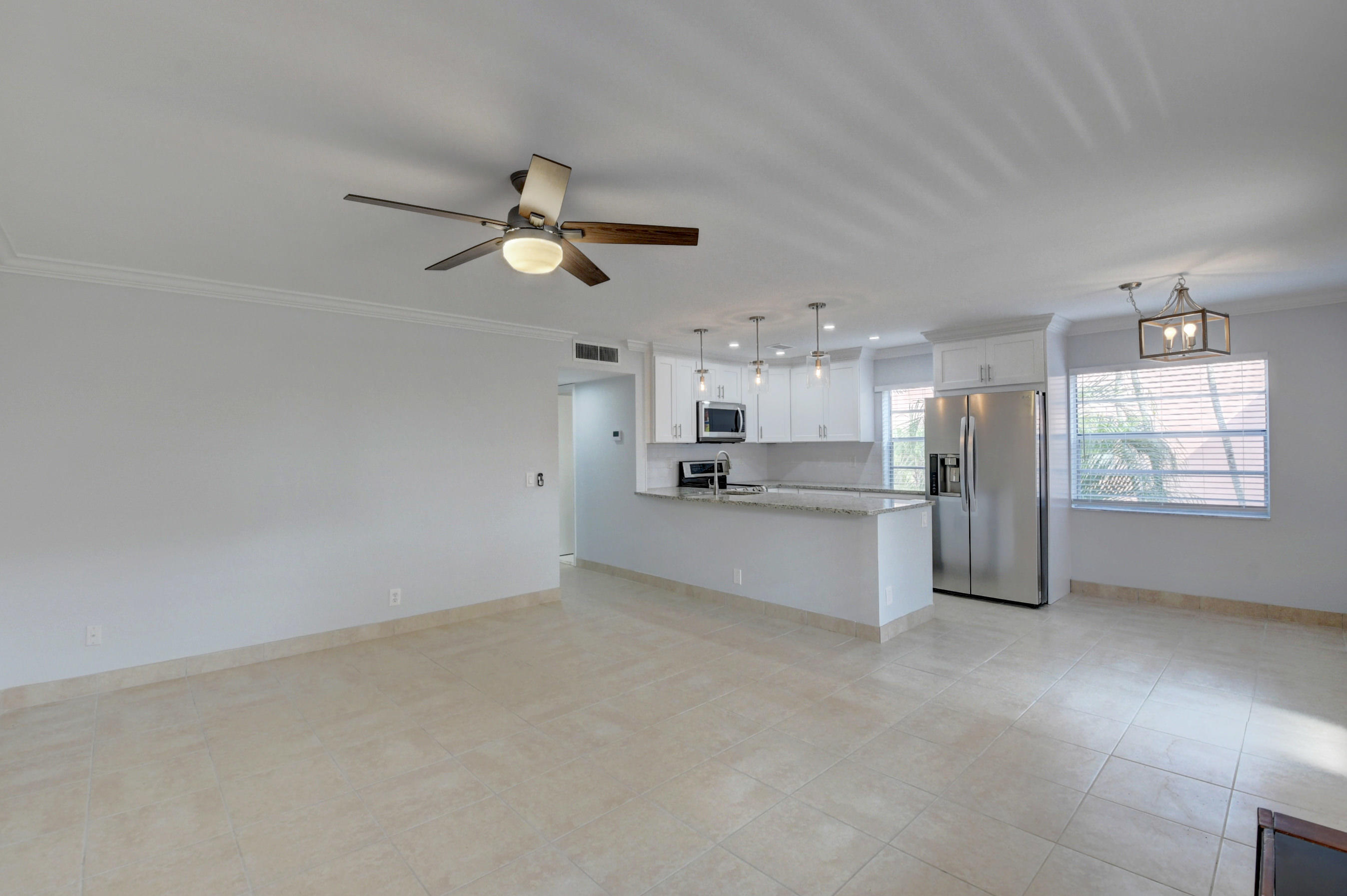 38 Normandy A Delray Beach, FL 33484 - Photo 7 of 32 07_dsc_9328_29_30_31_32